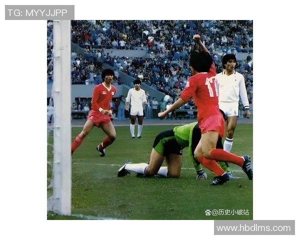 成龙心目中的足球偶像是谁他对足球明星的热爱与追随