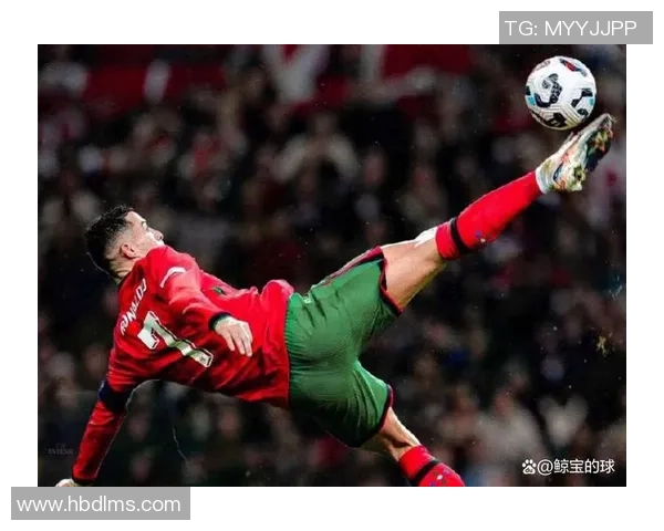 足球明星C罗球服热销背后的故事与时尚潮流解析